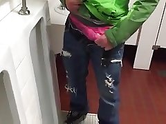 he is fucked to toilet by his manager